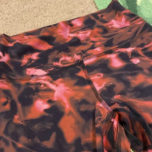 Lululemon High Rise Crop 23” Leggings Size 6 Pink Blossom - Picture 5 of 9